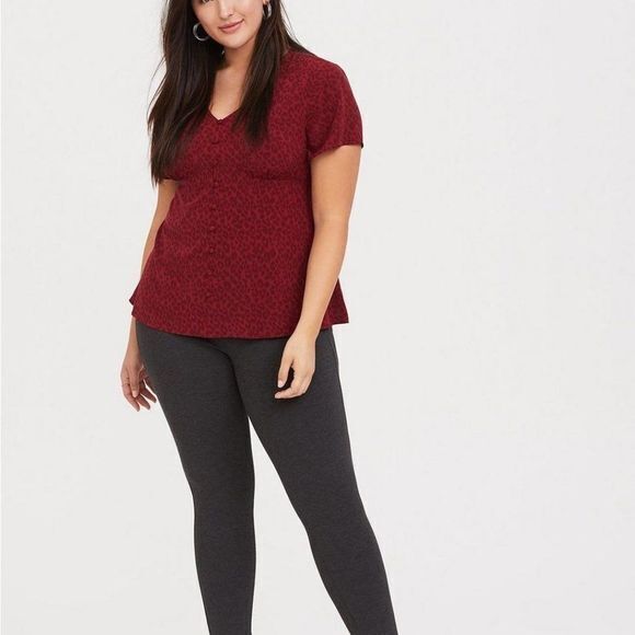 Torrid Burgundy Animal Print Blouse Chablis Button-Front Top Plus Size 5 5X - Picture 4 of 9